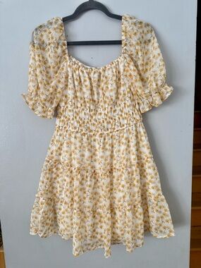 Trixxi “Emma Juniors Dress” Mini with Yellow Floral Print